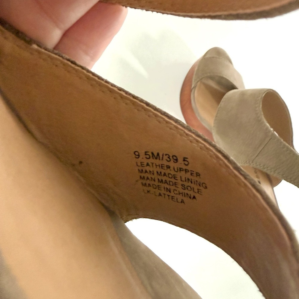 Lucky Brand Lattela Platform Sandal Wooden Wedge Heel Cut Out Taupe Women's 9.5M - Picture 9 of 10